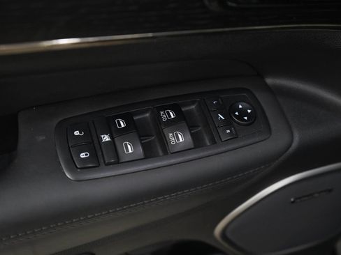 Used 2019 Jeep Grand Cherokee High Altitude AWD/4WD image 20