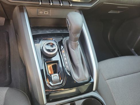Used 2024 Chevrolet Colorado Trail Boss w/ Advanced Trailering Package AWD/4WD image 20