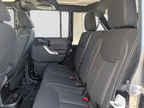 Used 2014 Jeep Wrangler Unlimited Sahara w/ Connectivity Group AWD/4WD image 18