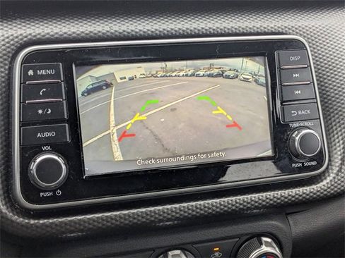 Used 2020 Nissan Kicks S image 12