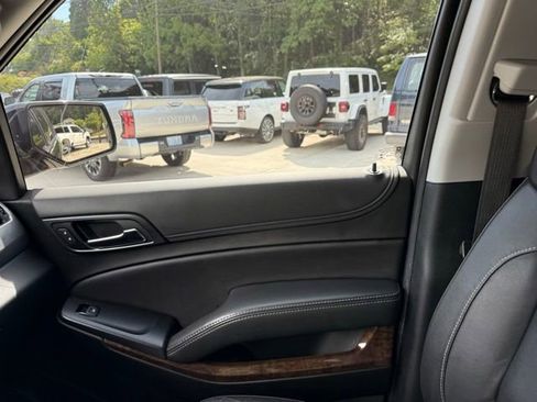 Used 2019 Chevrolet Tahoe LT RWD image 45