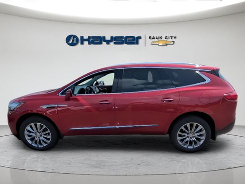 Used 2021 Buick Enclave Premium w/ Sun and Sites Package FWD image 8
