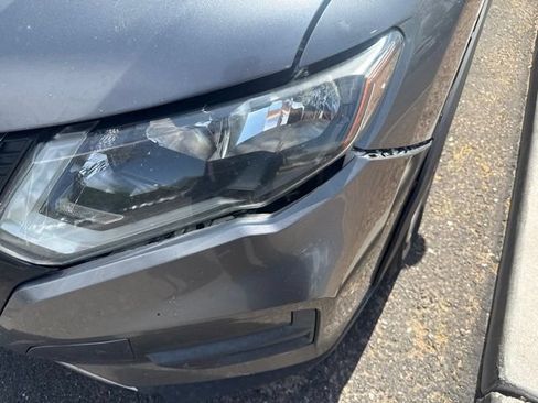 Used 2018 Nissan Rogue S AWD/4WD image 4
