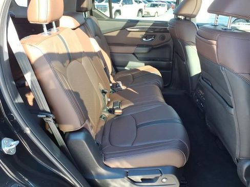 Used 2023 Honda Pilot Elite image 26