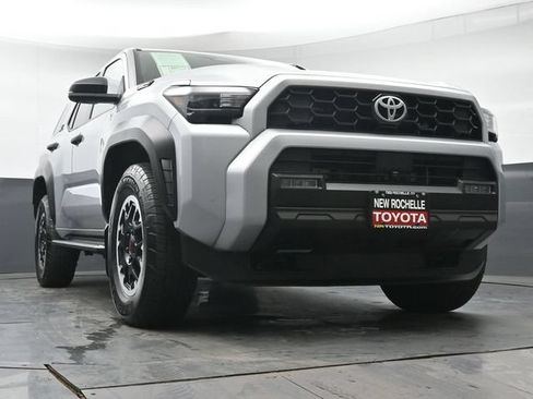 Certified 2026 Toyota 4Runner TRD Off-Road Premium AWD/4WD image 35