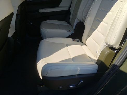 Used 2024 Hyundai Santa Fe Calligraphy image 16