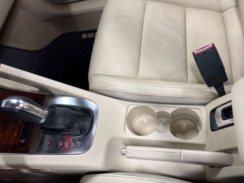 Used 2012 Volkswagen Eos Executive image 42