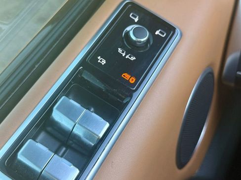 Used 2019 Land Rover Range Rover Sport HSE Dynamic image 34