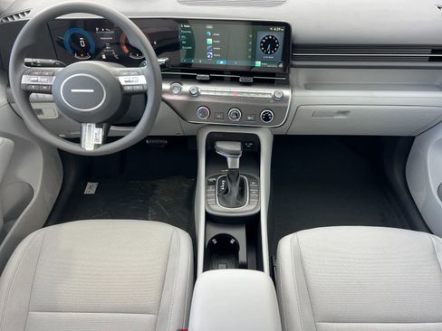 New 2026 Hyundai Kona SE image 4