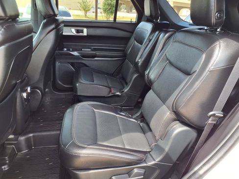 Used 2020 Ford Explorer Limited RWD image 26