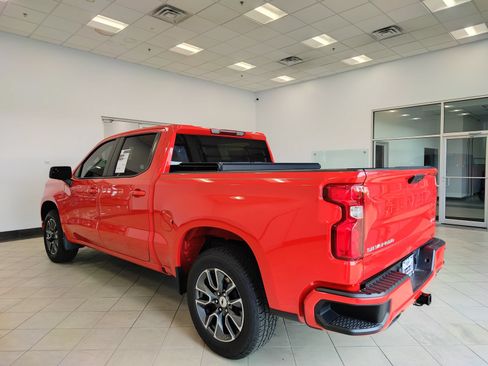 Used 2023 Chevrolet Silverado 1500 RST w/ Z71 Off-Road Package AWD/4WD image 5