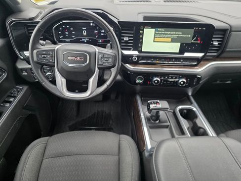 Used 2023 GMC Sierra 1500 Elevation w/ LPO, Elevation Black Package image 13