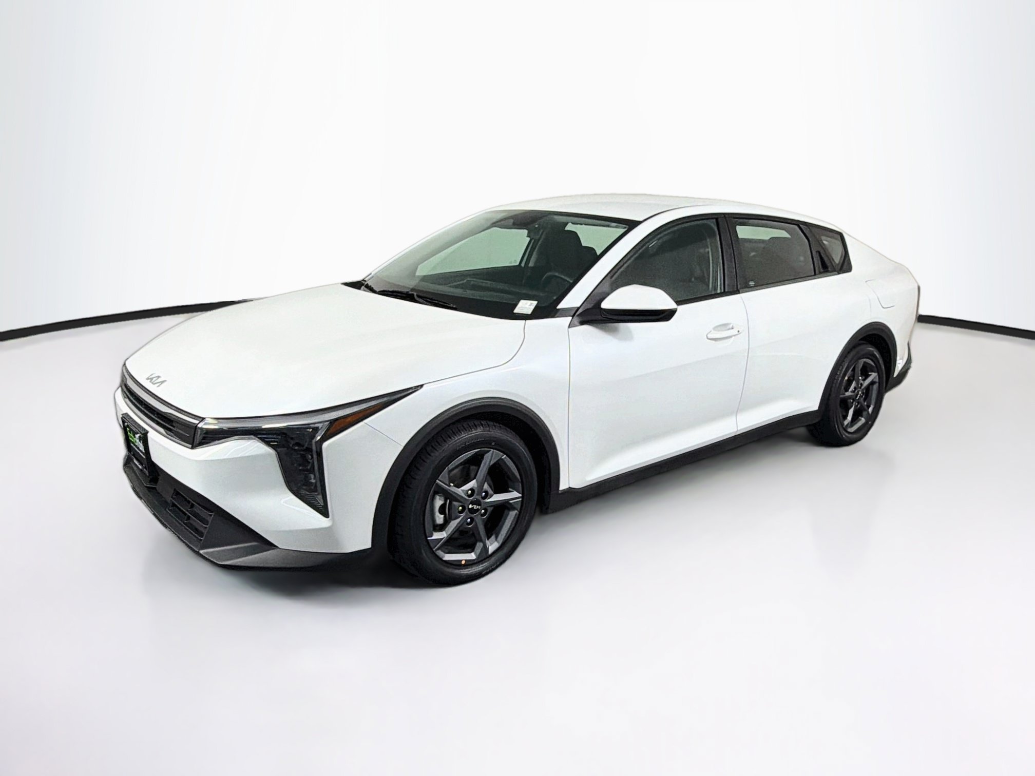 Used 2025 Kia K4 FWD image 3