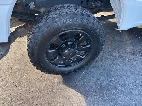 Used 2023 Ford F350 XLT image 4