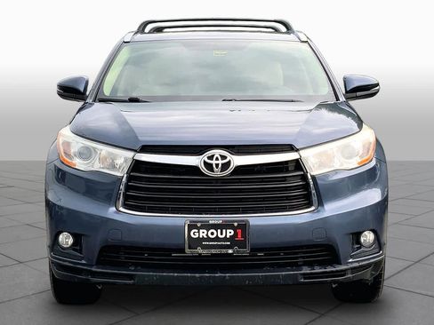 Used 2014 Toyota Highlander XLE AWD/4WD image 4