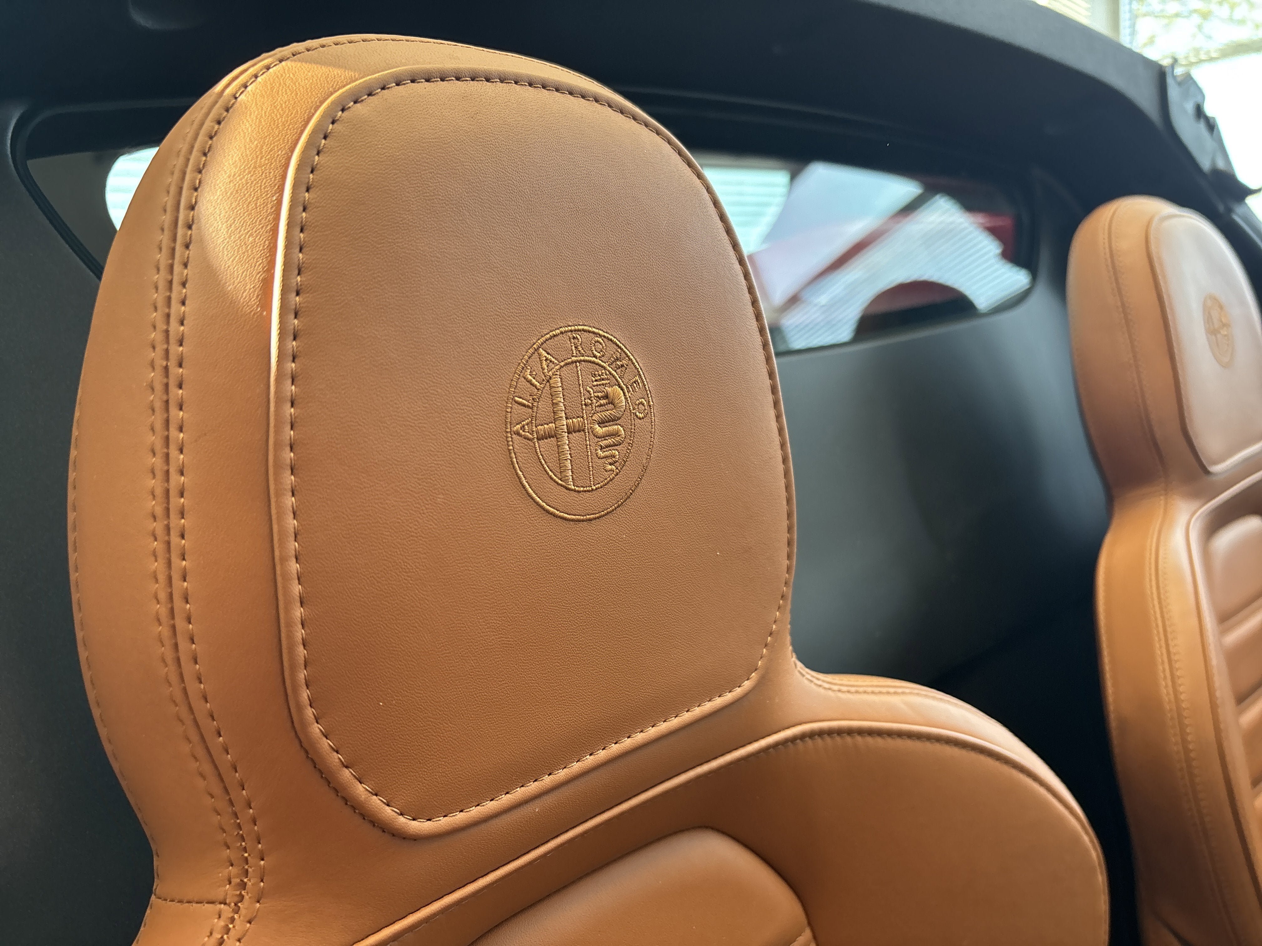 Used 2016 Alfa Romeo 4C Spider RWD image 16
