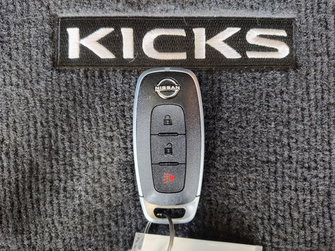 Used 2025 Nissan Kicks Play S FWD image 29