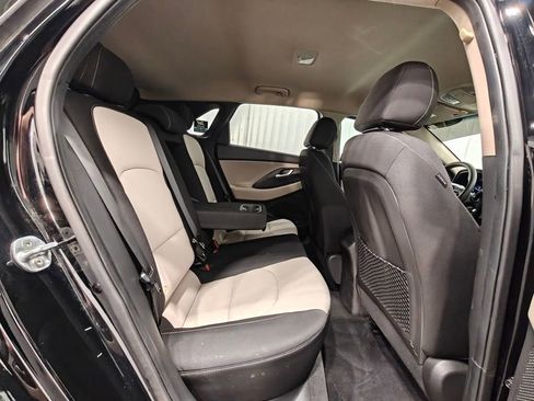 Used 2020 Hyundai Elantra GT FWD image 18