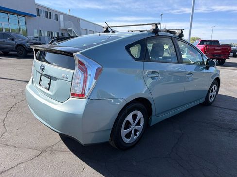 Used 2015 Toyota Prius Two FWD image 3