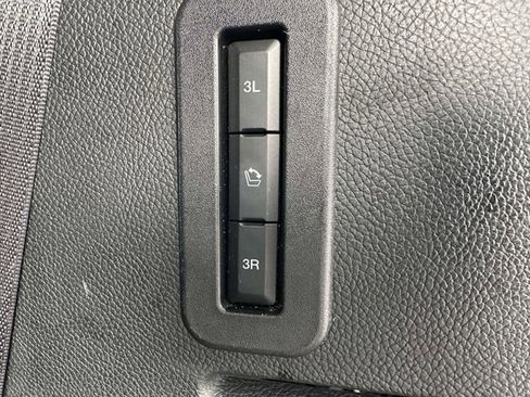 Used 2016 Ford Expedition Limited image 23