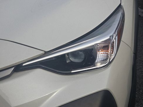 Used 2024 Subaru Crosstrek 2.0i Premium w/ Popular Package #4 image 9