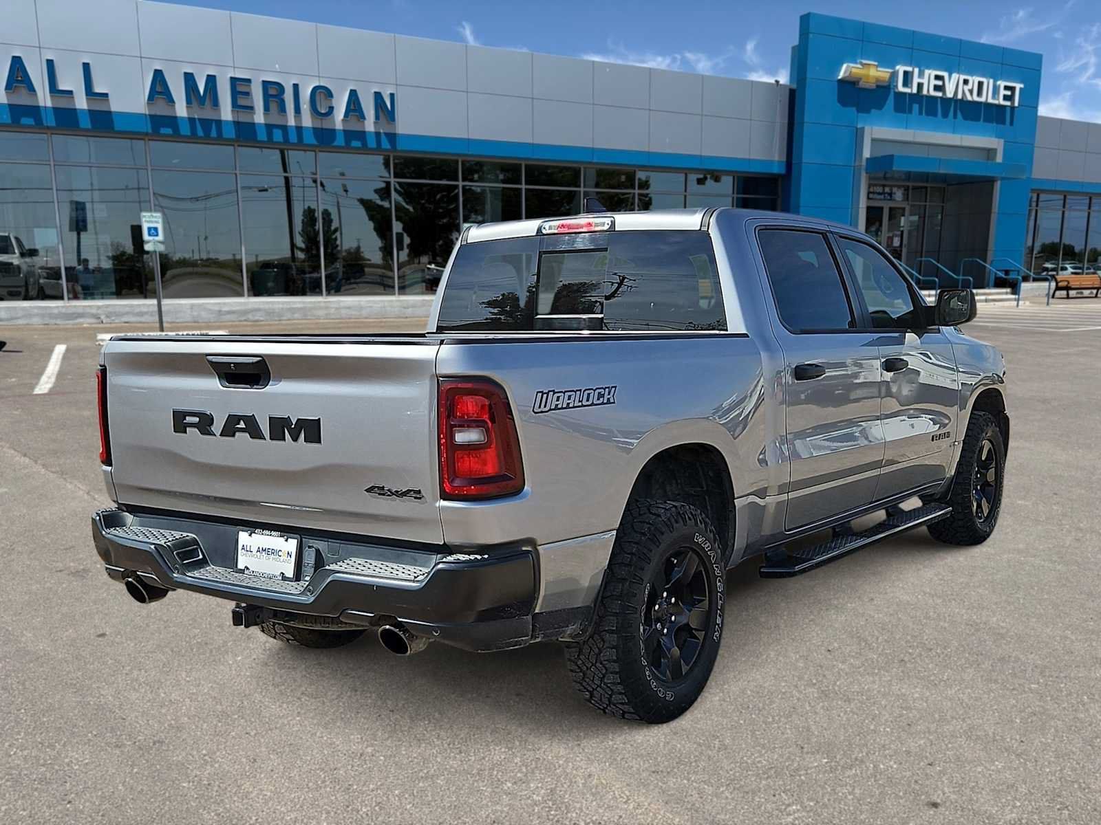 Used 2025 RAM 1500 Warlock AWD/4WD image 8