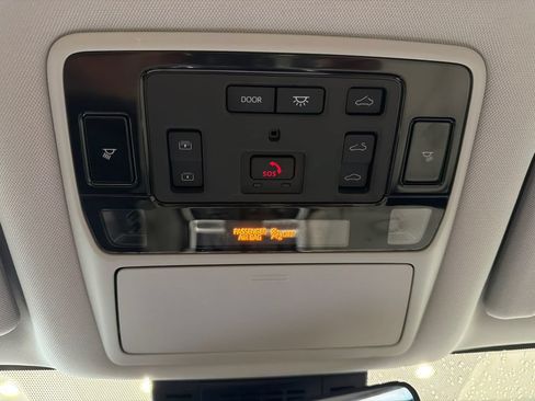 Used 2025 Toyota Grand Highlander AWD Hybrid image 35