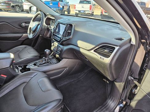 Used 2022 Jeep Cherokee Limited image 36