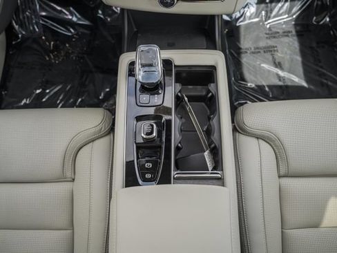 New 2027 Volvo XC90 B6 Ultra AWD/4WD image 27