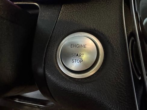 Used 2016 Mercedes-Benz GLC 300 4MATIC image 13