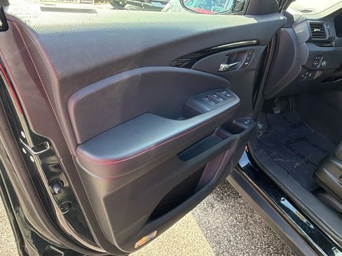 Used 2021 Honda Pilot Black Edition image 14