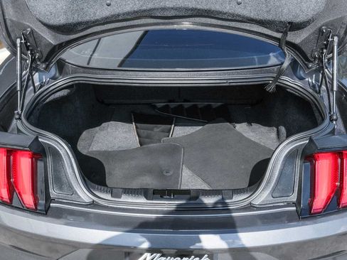 Used 2020 Ford Mustang GT RWD image 33