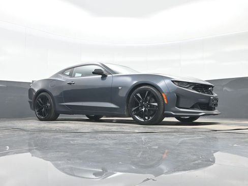 Used 2019 Chevrolet Camaro LT w/ 1LE Track Performance Package RWD image 31