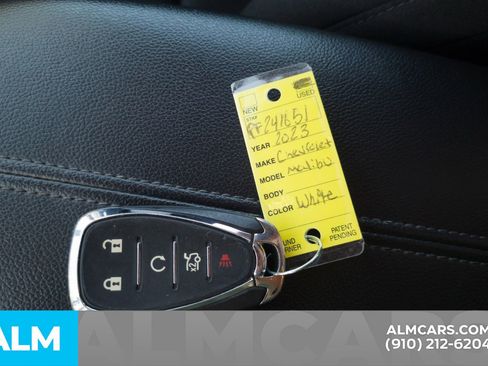Used 2023 Chevrolet Malibu LT FWD image 17