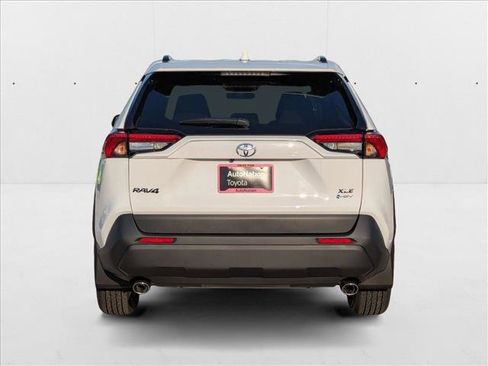 New 2025 Toyota RAV4 XLE image 8