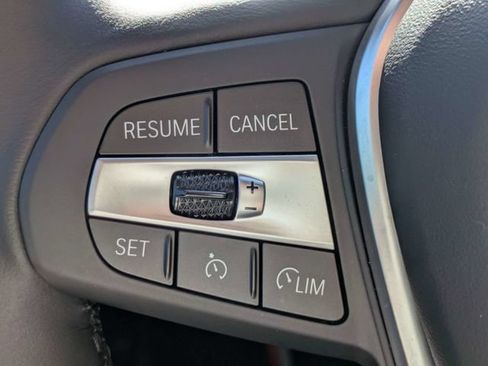 Used 2024 BMW 330i Sedan w/ Convenience Package RWD image 23