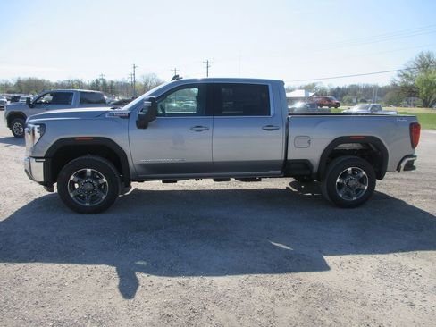 New 2026 GMC Sierra 3500 SLE image 9