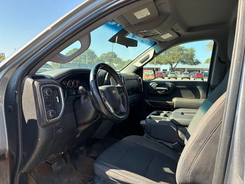 Used 2019 Chevrolet Silverado 1500 LT w/ Texas Edition AWD/4WD image 3