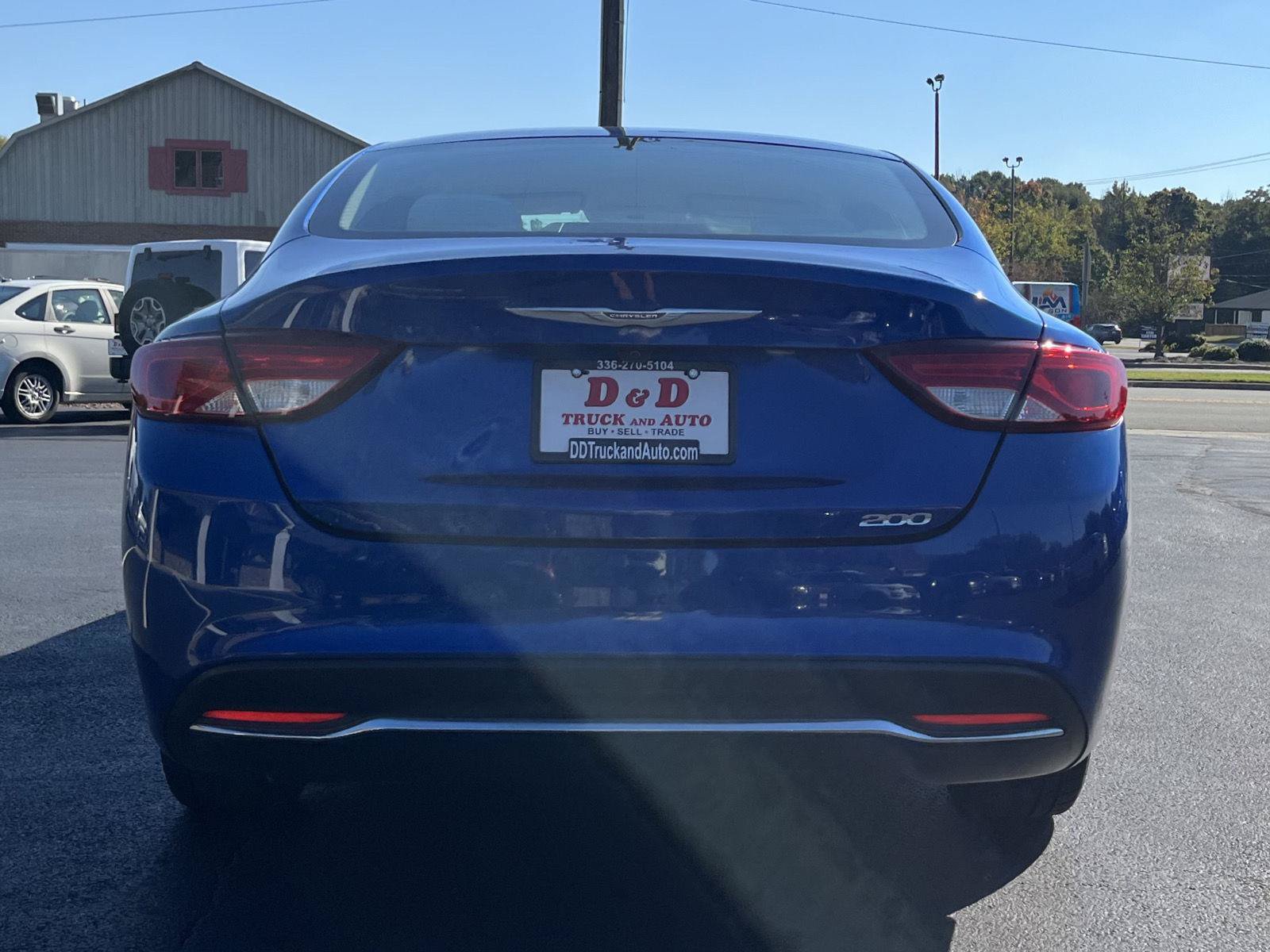 Used 2016 Chrysler 200 Limited FWD image 17
