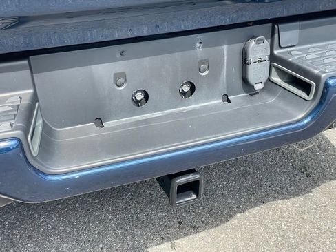 Used 2023 RAM 1500 Big Horn AWD/4WD image 28