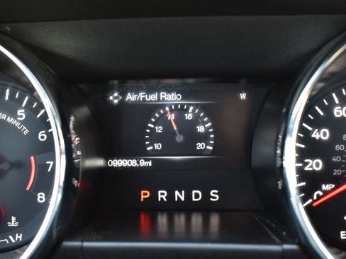 Used 2016 Ford Mustang Coupe RWD image 38