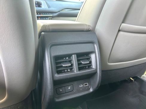 Used 2019 Cadillac XT4 Premium Luxury image 13