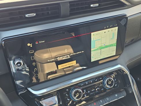 Used 2024 GMC Sierra 1500 Denali image 9