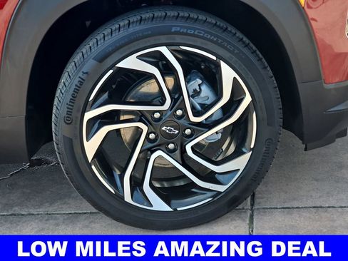 Used 2025 Chevrolet TrailBlazer RS w/ Driver Confidence Package image 38