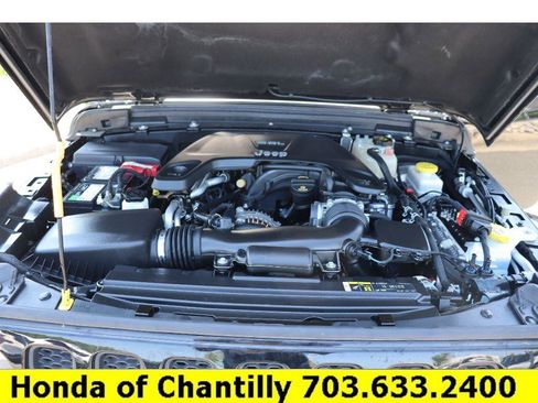 Used 2019 Jeep Wrangler Unlimited Sahara w/ Quick Order Package 24M Moab image 33