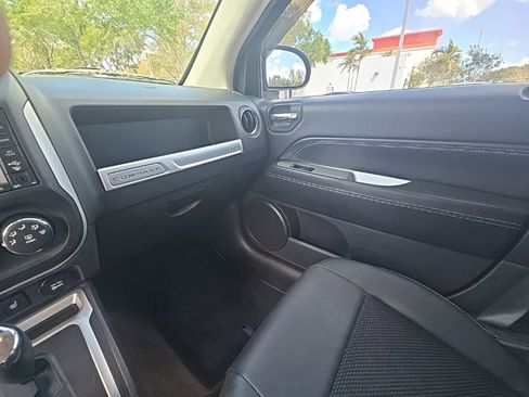 Used 2014 Jeep Compass Latitude w/ Sun/Sound Group image 23