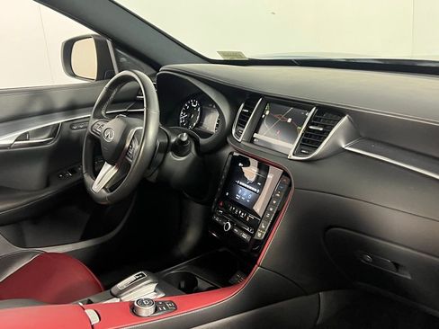 Used 2023 INFINITI QX50 Sport image 32