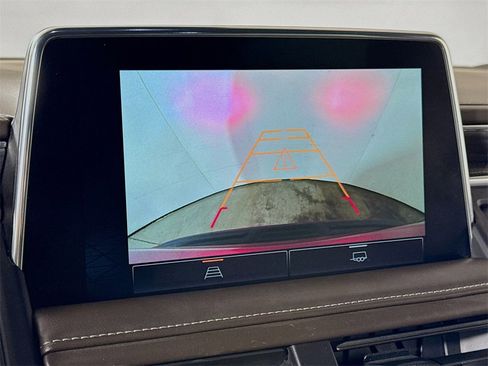 Certified 2023 GMC Yukon XL SLT image 12