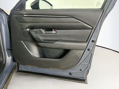 Used 2025 MAZDA CX-50 2.5 Hybrid w/ Premium Plus Pkg image 32