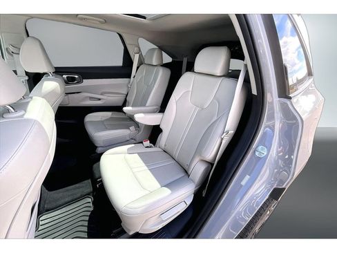 Used 2025 Kia Sorento X-Line EX AWD/4WD image 22